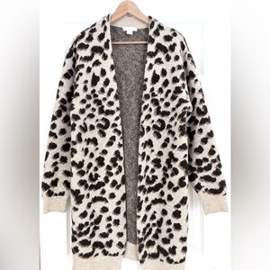 H&M Leopard Print Cardigan Size XS